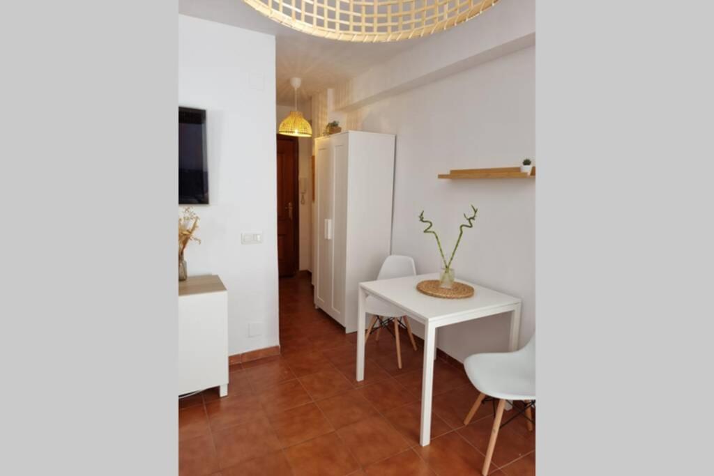 Precioso Apartamento En La Carihuela 托雷莫利诺斯 外观 照片